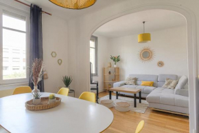 Chaleureux et Cosy avec garage privé